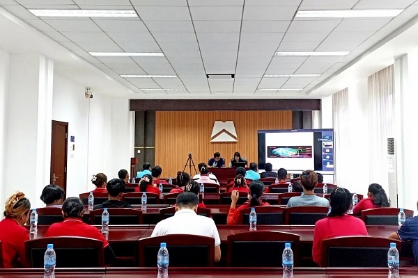 中文工坊开讲啦 (1).jpg mg不朽情缘(中国)官方网站